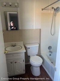 927 Fairview Cir photo'