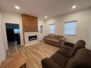 2121 Eggers St in Pittsburgh, PA - Building Photo - Building Photo