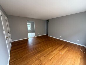 8000 Grand Ave in River Grove, IL - Building Photo - Building Photo