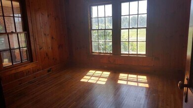 2745 Sherrills Ford Rd in Salisbury, NC - Building Photo - Building Photo