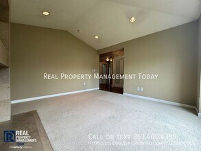 6404 87th St E in Puyallup, WA - Building Photo - Building Photo