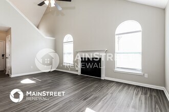 7925 Woodlake Dr in Riverdale, GA - Building Photo - Building Photo