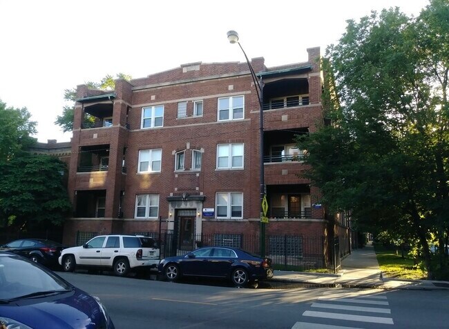 property at 2722 N Kimball Ave
