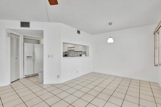 1001 SW 128th Ter, Unit 312B in Pembroke Pines, FL - Building Photo - Building Photo