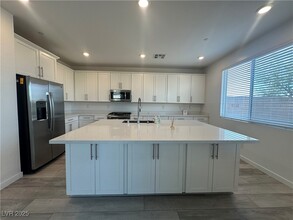 51 Strada Loreto in Henderson, NV - Building Photo - Building Photo