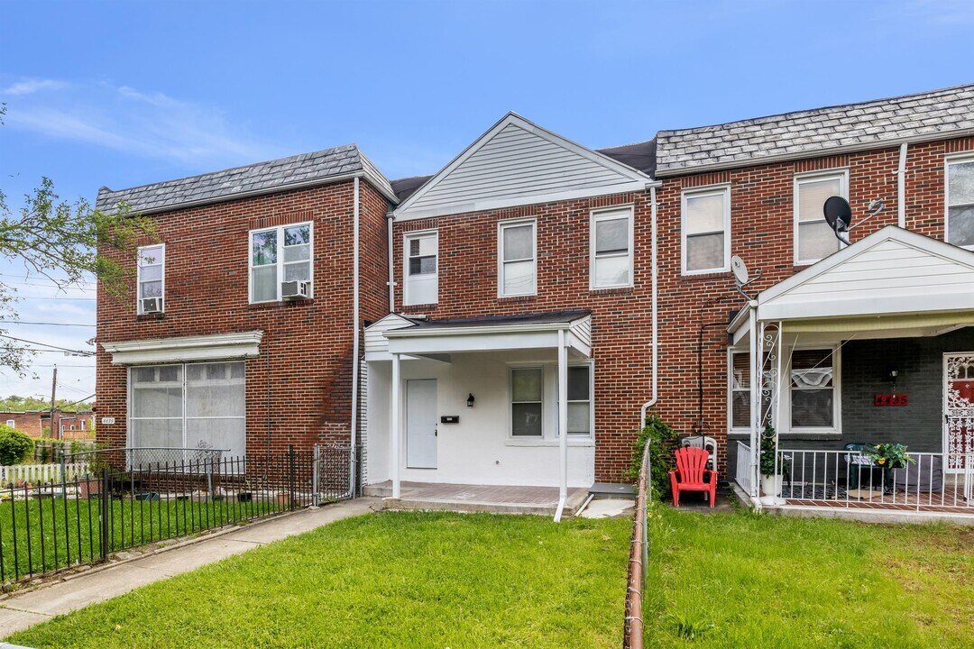 4437 Old York Rd Photo