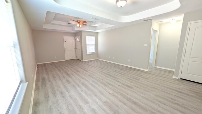3601 N Arroyo Park Ln in Harlingen, TX - Foto de edificio - Building Photo