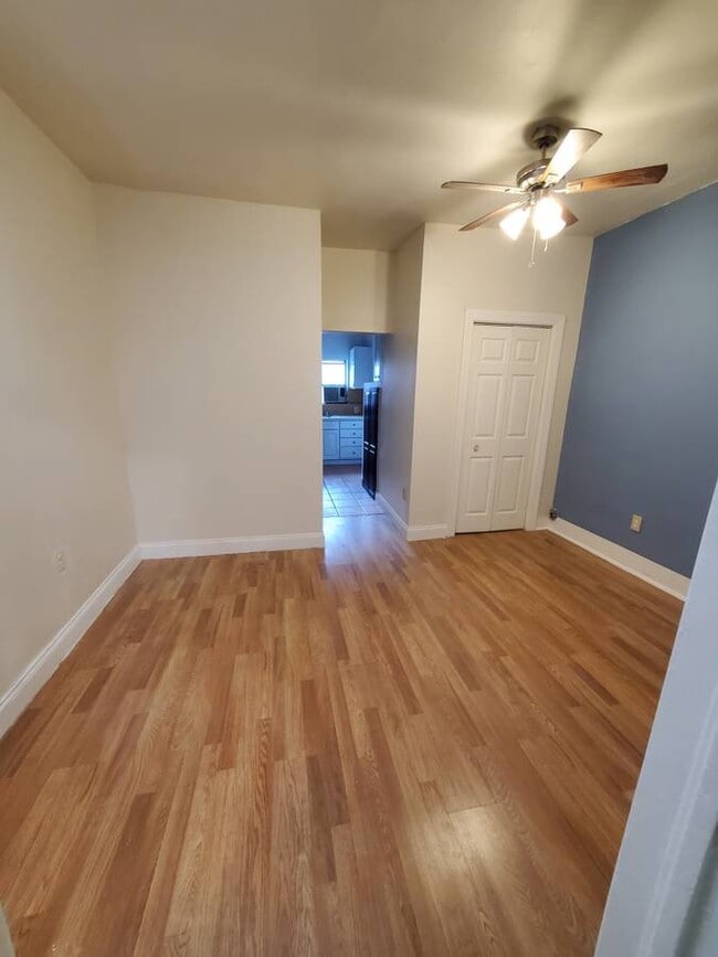 523 Oldham St, Unit 2 in Baltimore, MD - Building Photo - Building Photo