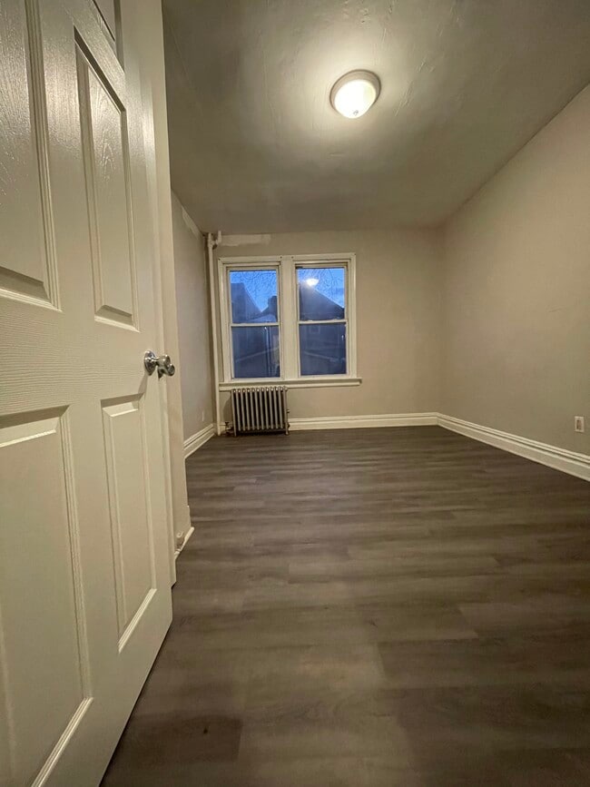 237 Duncan Ave, Unit 2 in Jersey City, NJ - Building Photo - Building Photo