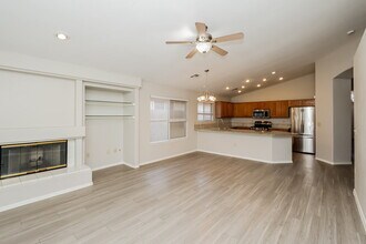 1525 Blanco Dr in North Las Vegas, NV - Building Photo - Building Photo