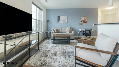 909 Mansion Dr, Unit 1012-202 in Frederick, MD - Building Photo - Building Photo