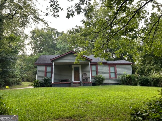 property at 285 N 2nd St