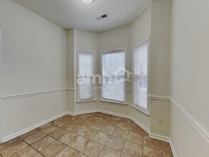 2488 Somerset Place Dr, Unit WAIT11 in Winston-Salem, NC - Foto de edificio - Building Photo