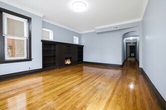 8243 S Sangamon St in Chicago, IL - Building Photo - Building Photo