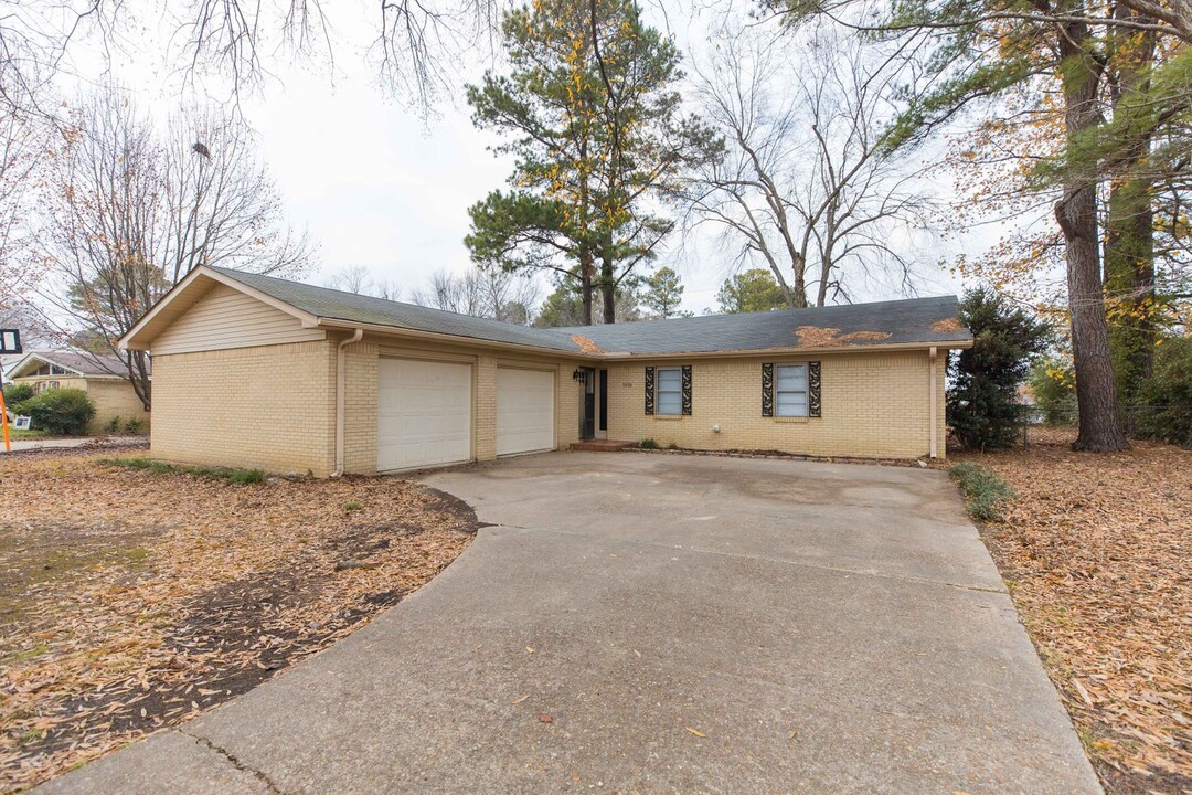 1308 Rosemond Ave in Jonesboro, AR - Building Photo