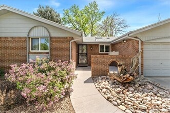 6284 Urban St in Arvada, CO - Building Photo - Building Photo