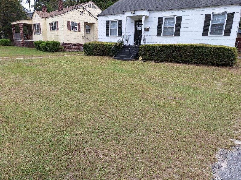 718 McKewn St in Orangeburg, SC - Foto de edificio