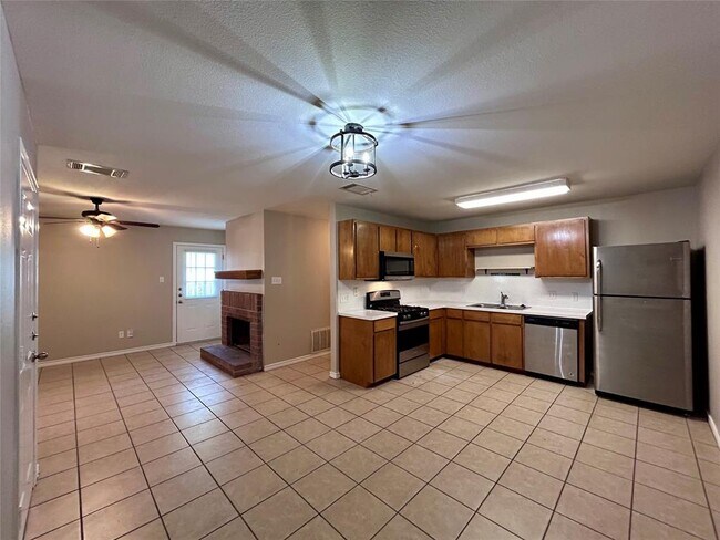 3007 Kestrel Dr in Austin, TX - Building Photo - Building Photo