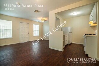 2611 W French Pl in San Antonio, TX - Building Photo - Building Photo