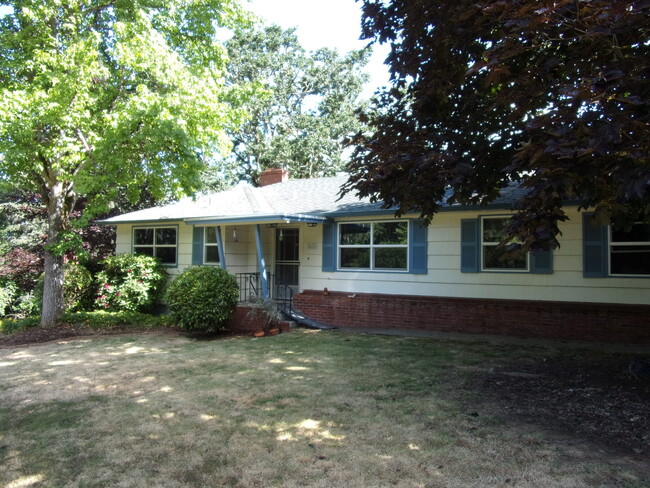 property at 4010 SW Fairhaven Dr