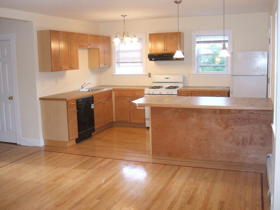 3 Aldie St, Unit 2 in Boston, MA - Foto de edificio