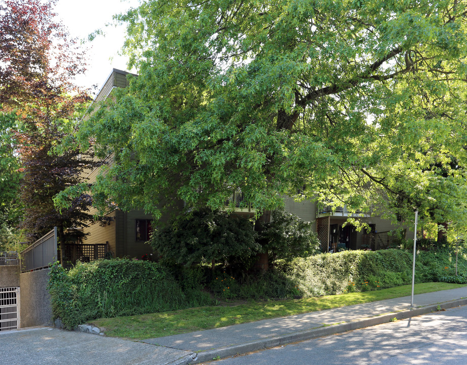 Seven Maples in Vancouver, BC - Building Photo