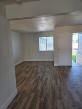 37 S Olive St in Lemoore, CA - Building Photo - Building Photo