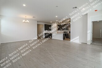 15175 W Desert Bloom St in Goodyear, AZ - Foto de edificio - Building Photo