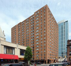 River West Condominiums in Philadelphia, PA - Building Photo - Building Photo