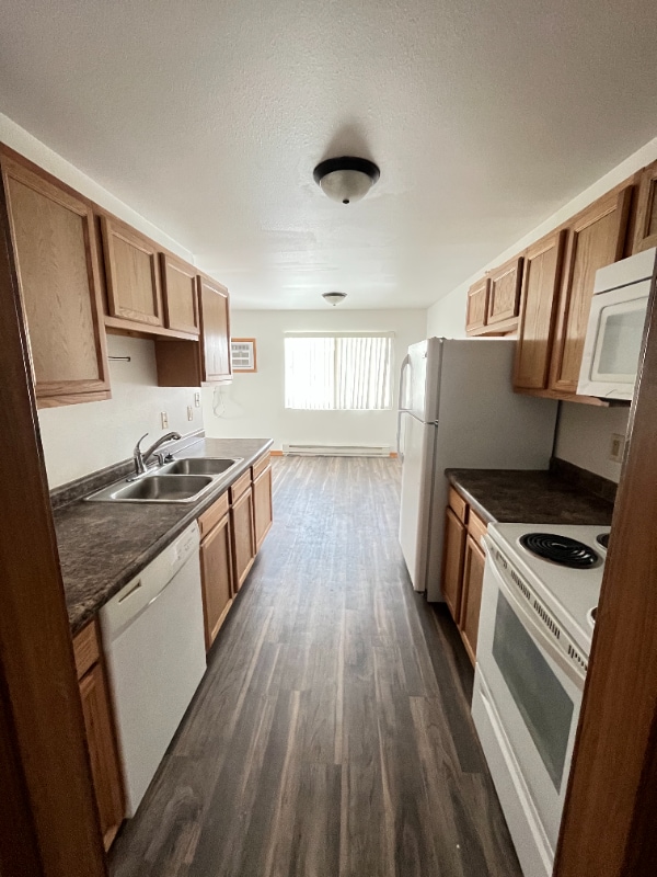 2627 S 17th St, Unit 301 in Grand Forks, ND - Foto de edificio - Building Photo