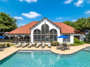 The Atlantic Palazzo in San Marcos, TX - Foto de edificio - Building Photo