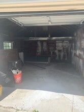 20625 Kenosha St in Harper Woods, MI - Building Photo - Building Photo