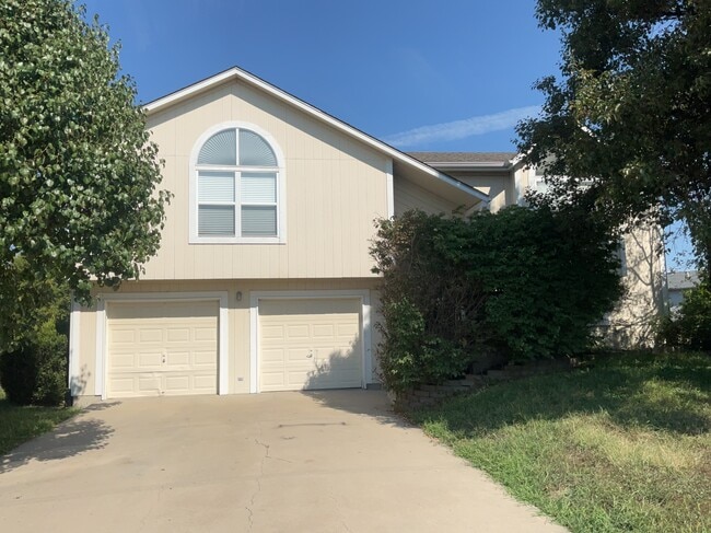 property at 17151 King Ct