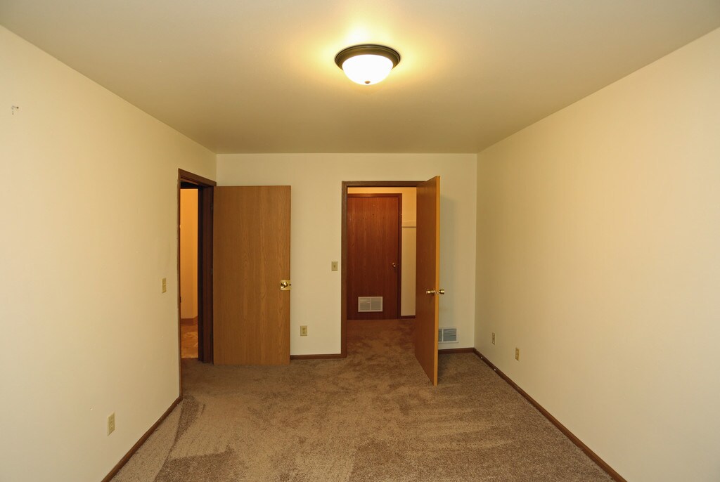 First Avenue Apartments in Elkhorn, WI