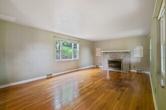 840 Neely Heights Ave in Coraopolis, PA - Building Photo - Building Photo