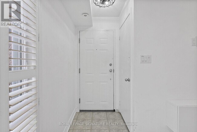 22 Laidlaw St in Toronto, ON - Building Photo - Building Photo