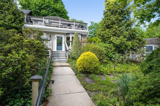 property at 32 Crescent Dr