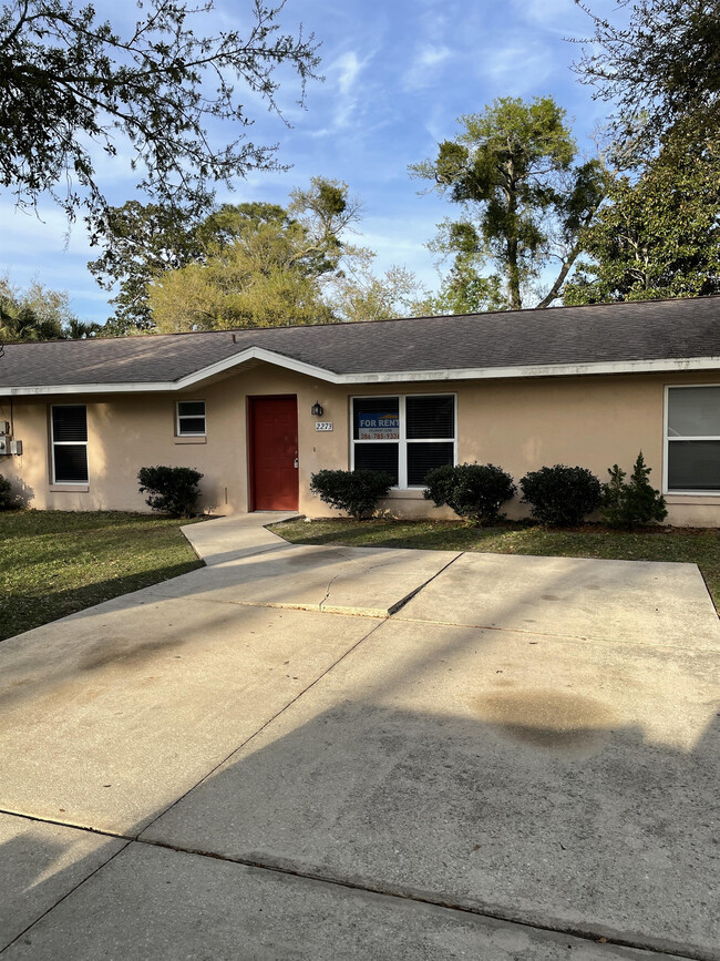 2273 Granada Dr in South Daytona, FL - Building Photo - Building Photo