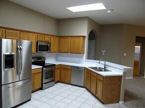 5104 Big Spring Dr in Pearland, TX - Building Photo - Building Photo