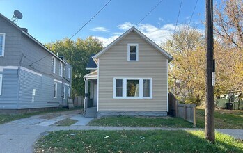 3176 W 44th St in Cleveland, OH - Building Photo - Building Photo