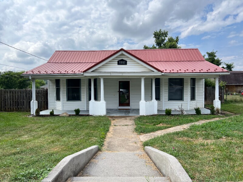 1117 2nd St in Radford, VA - Building Photo