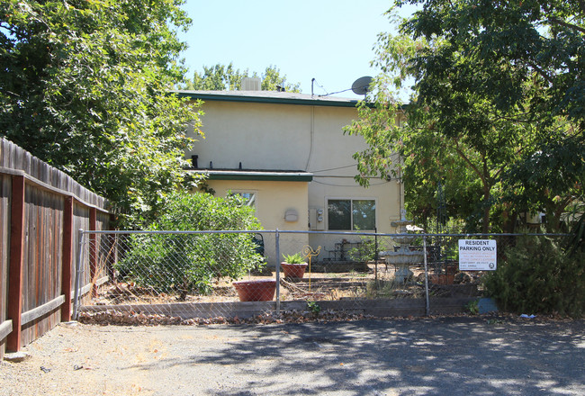 412 Figueroa St in Folsom, CA - Building Photo - Building Photo