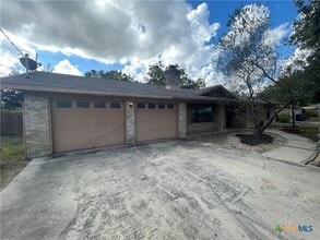 1346 Carnation Ln in New Braunfels, TX - Building Photo - Building Photo