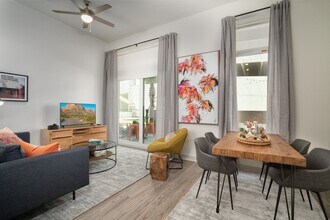 Vista Brooklyn Apartments in Jacksonville, FL - Foto de edificio - Building Photo