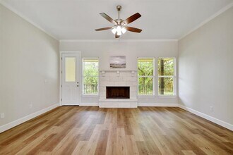 2109 Meadow View Dr in San Marcos, TX - Building Photo - Building Photo