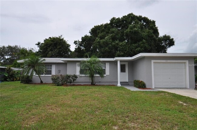 1011 Biltmore Dr NW in Winter Haven, FL - Building Photo - Building Photo