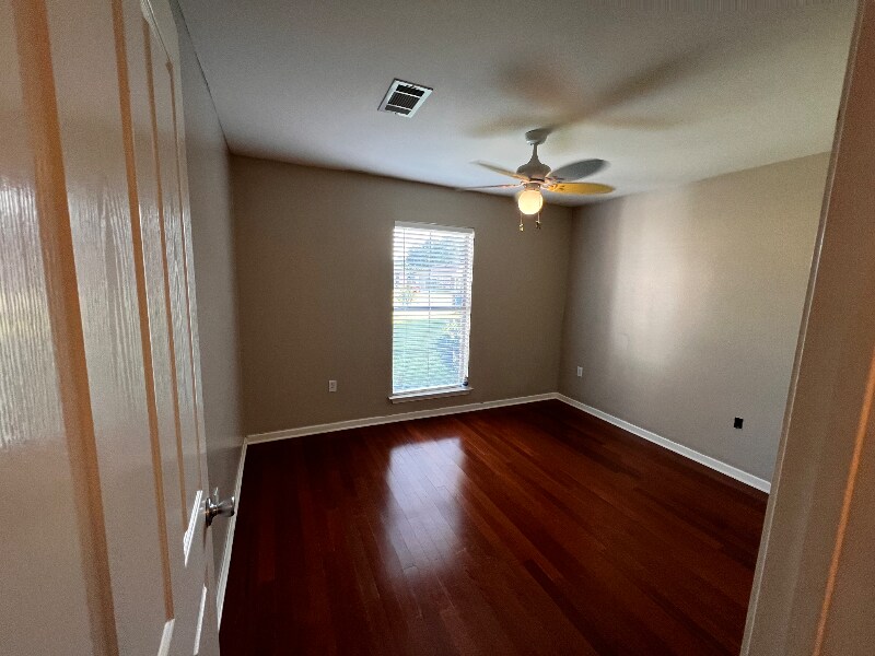 5409 Rue Jennifer in Baker, LA - Building Photo