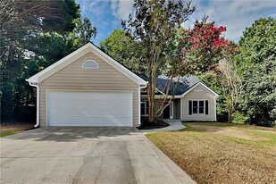 2868 Evonshire Ln in Dacula, GA - Building Photo