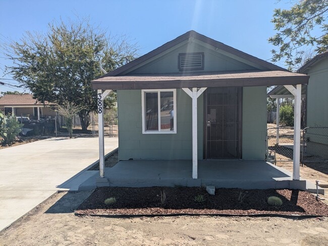 property at 388 N Mt Vernon Ave