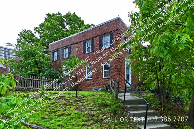 522 S 26th Rd in Arlington, VA - Building Photo - Building Photo